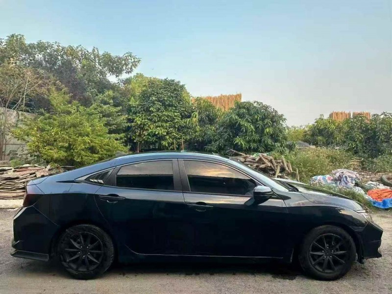 珠海18年本田思域3