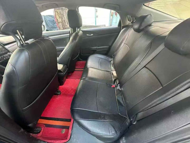 珠海18年本田思域4