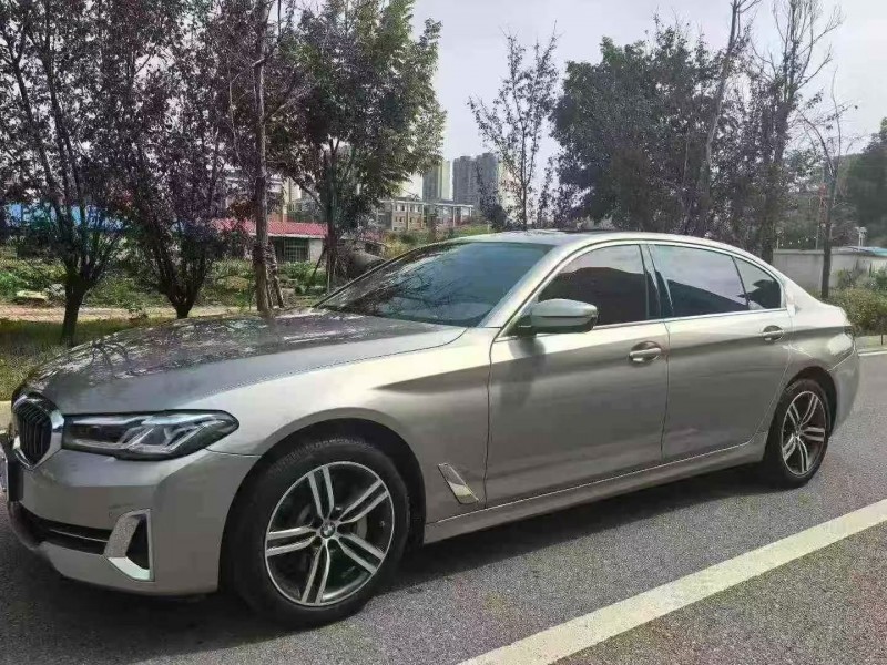 嘉兴22年宝马5系3