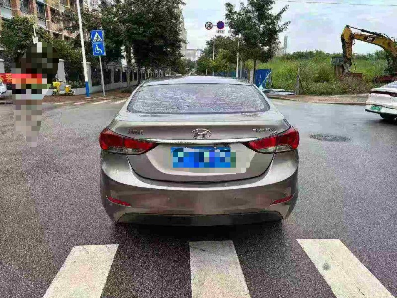 南宁13年现代朗动9