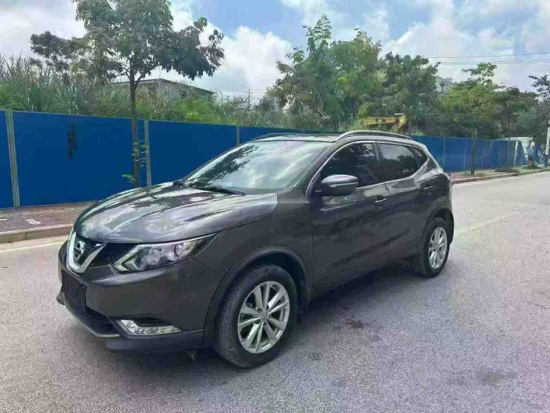 南宁16年日产逍客3