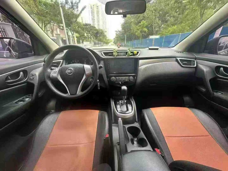 南宁16年日产逍客5