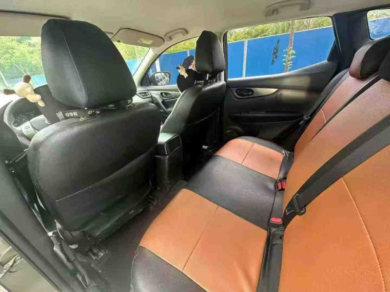 南宁16年日产逍客6