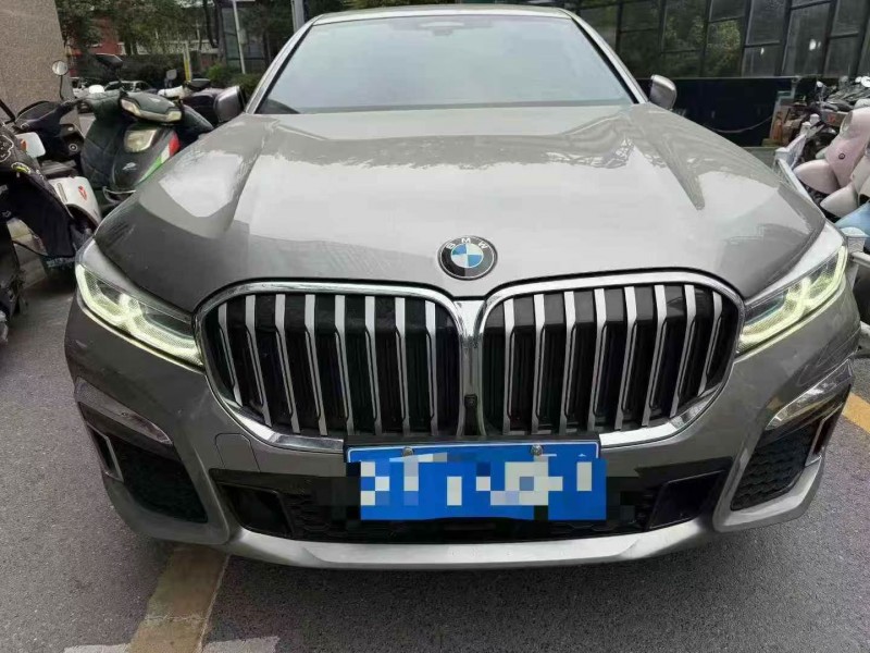 新余20年宝马7系1