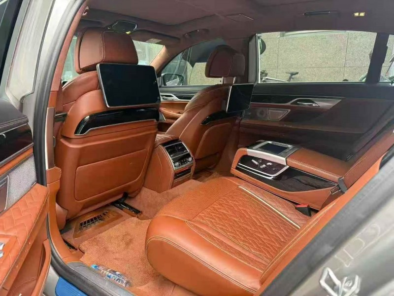 新余20年宝马7系6