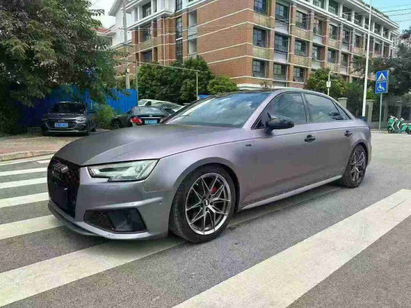 南宁19年奥迪A4L3
