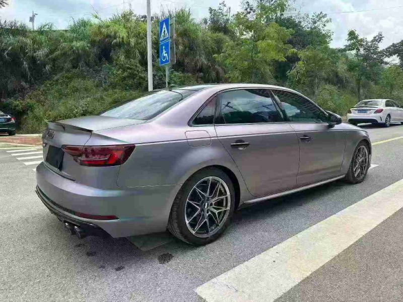 南宁19年奥迪A4L7