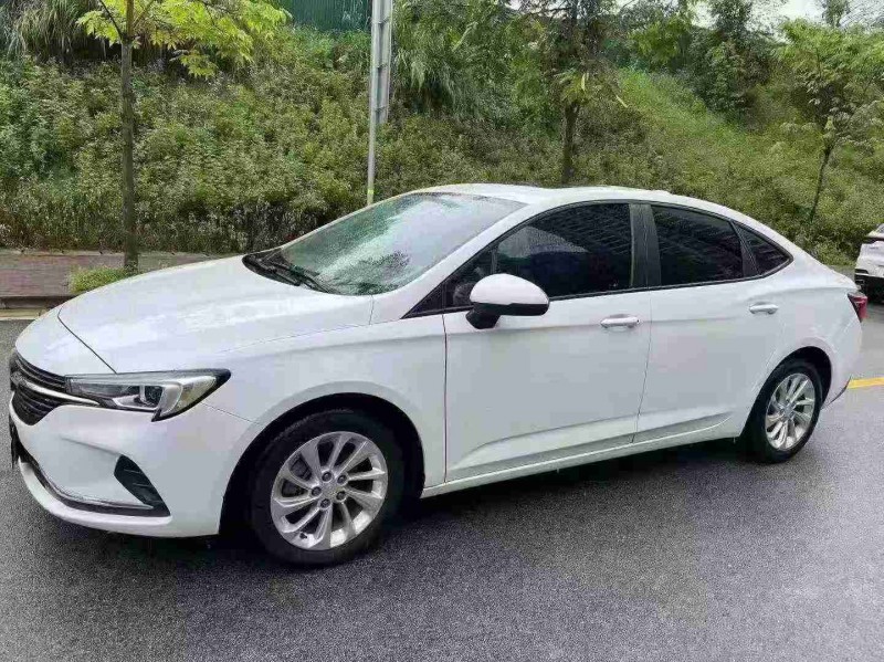 南宁20年别克威朗3