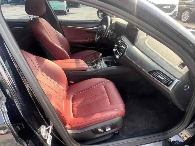 湖州22年宝马5系5