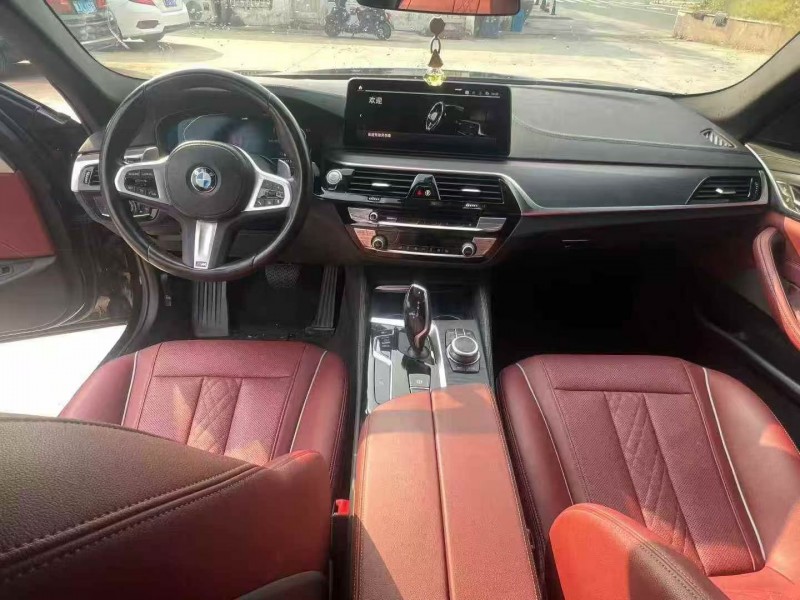 湖州22年宝马5系6