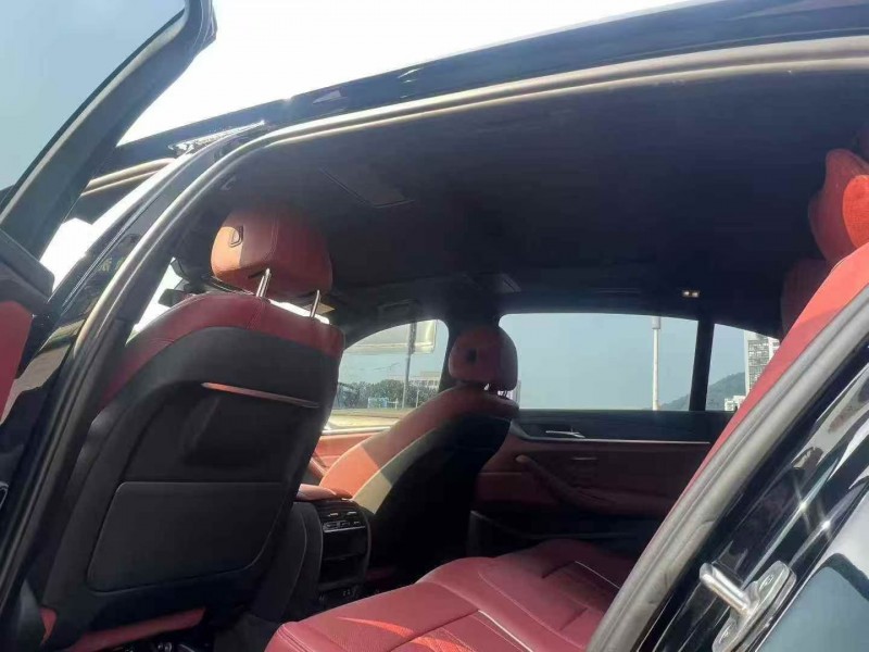 湖州22年宝马5系7