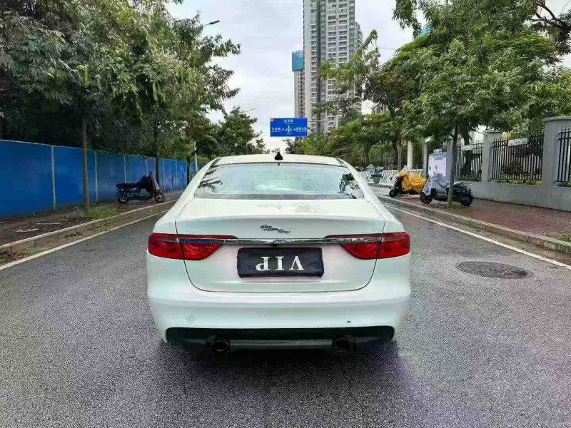 南宁16年捷豹XF9