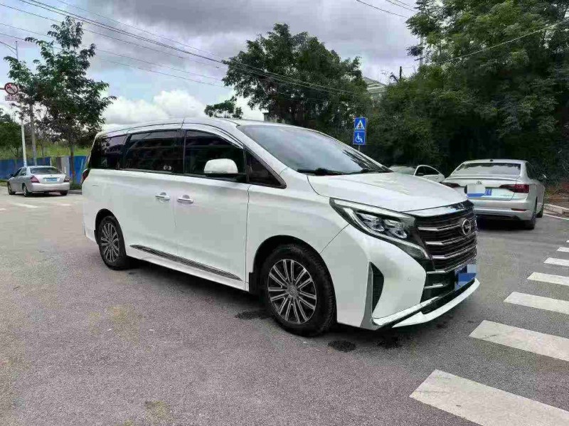 南宁21年传祺M82