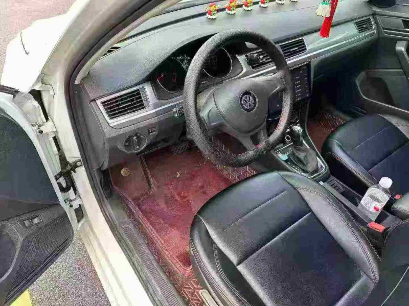 南宁21年大众宝来4