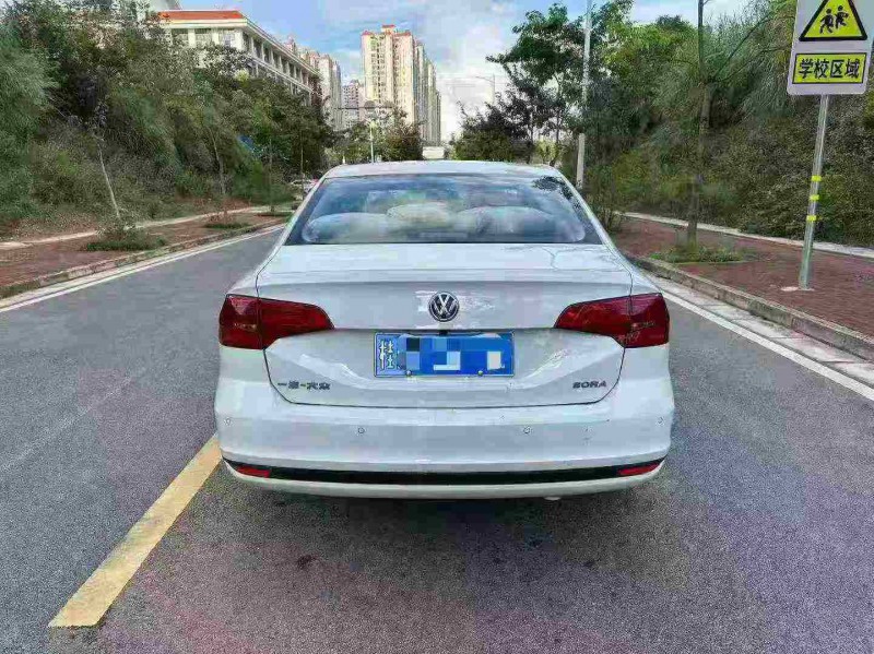 南宁21年大众宝来9