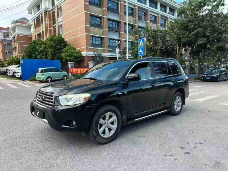 南宁11年丰田汉兰达2