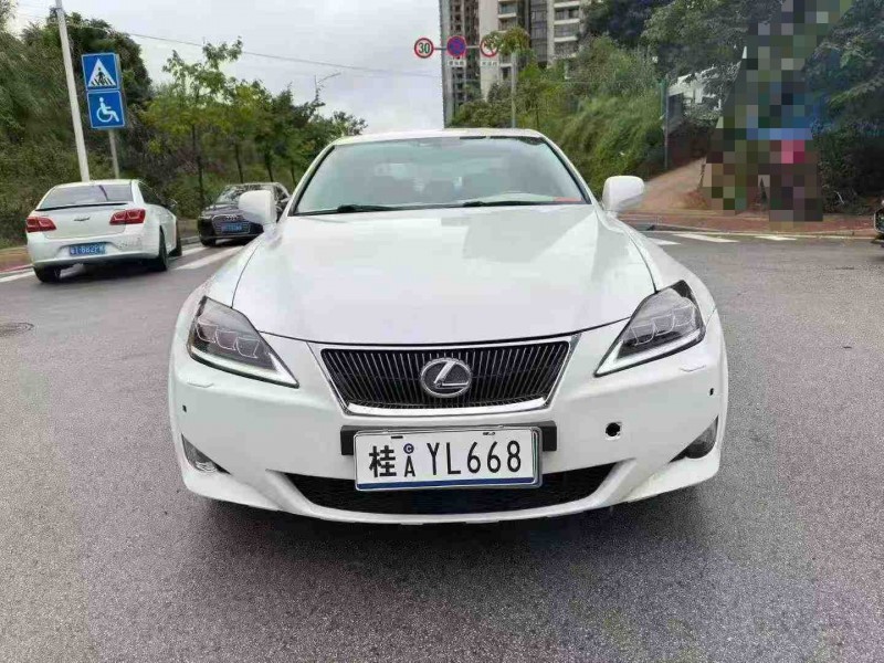 南宁07年雷克萨斯IS1
