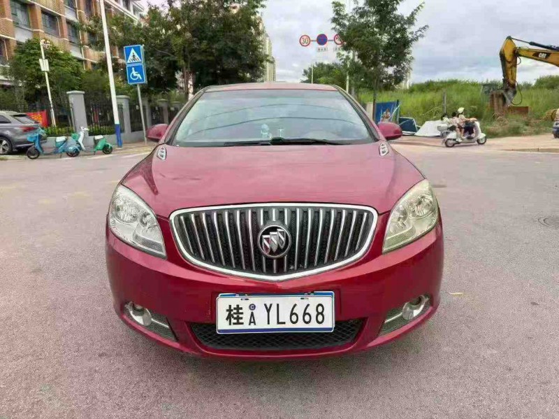 南宁11年别克英朗1