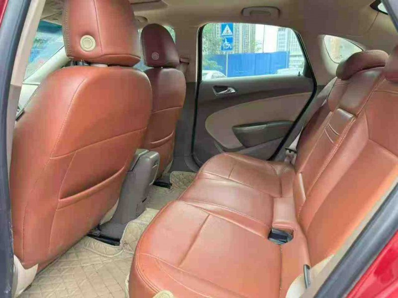 南宁11年别克英朗6