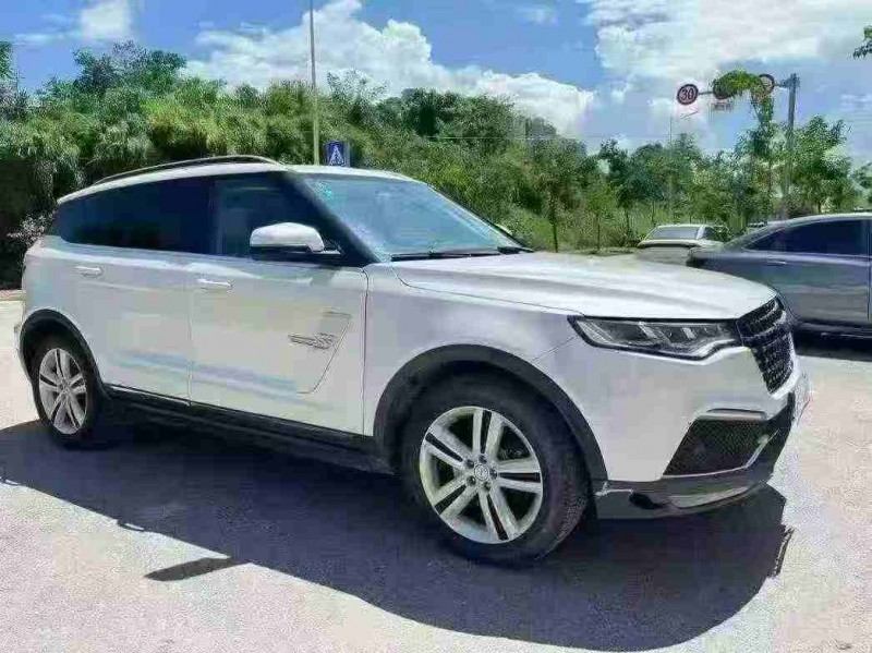 南宁17年众泰T7003