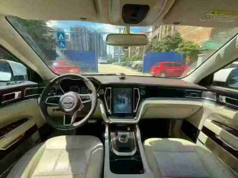 南宁17年众泰T7005