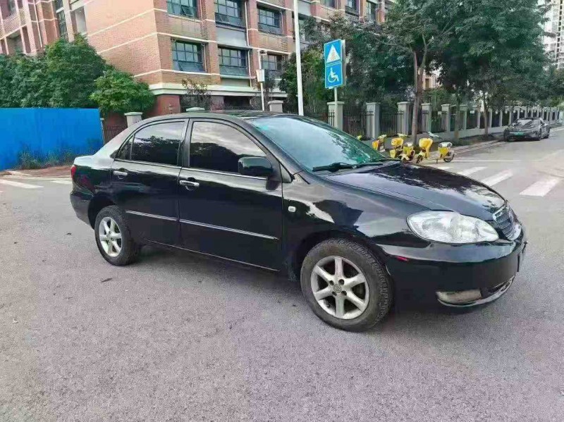 南宁04年丰田花冠2