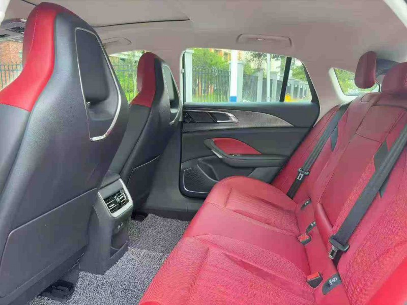 南宁24年红旗H66