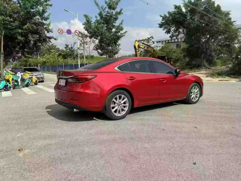 南宁18年马自达阿特兹8