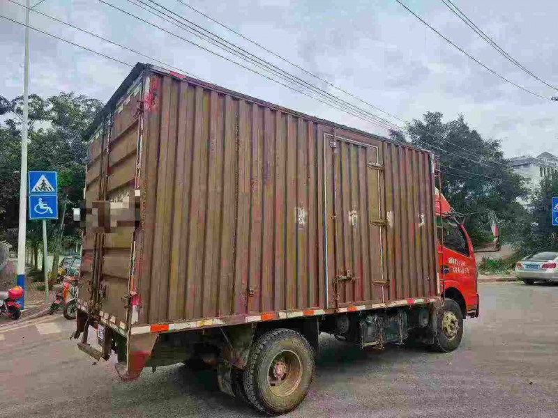 南宁20年东风多利卡7