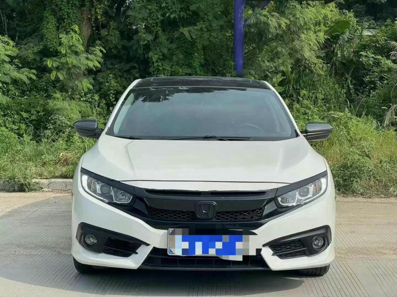 汕头19年本田思域1