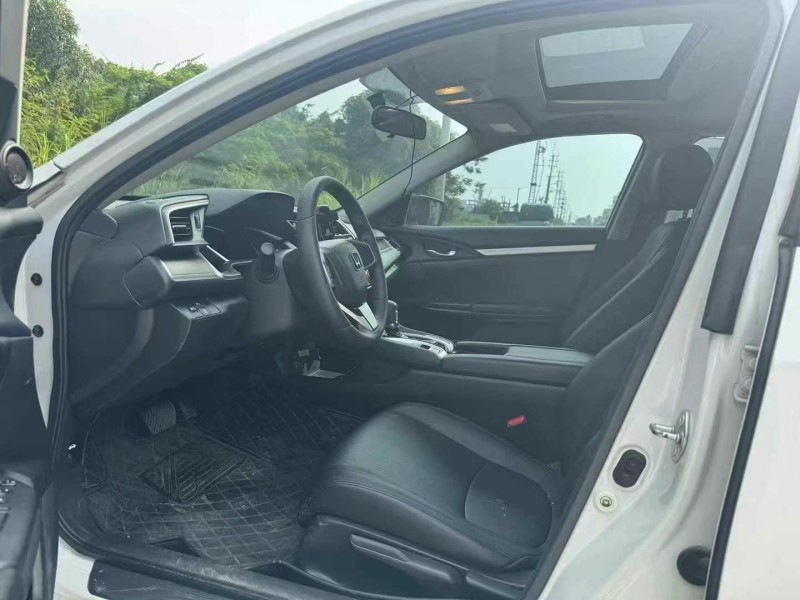 汕头19年本田思域4