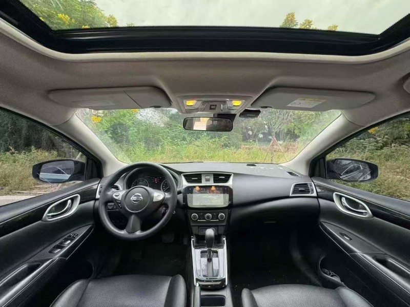 汕头21年日产轩逸5