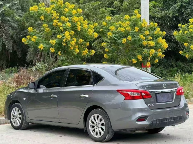 汕头21年日产轩逸7