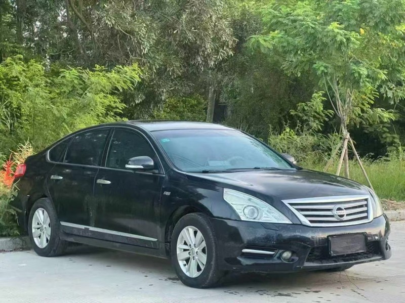 汕头11年日产天籁2