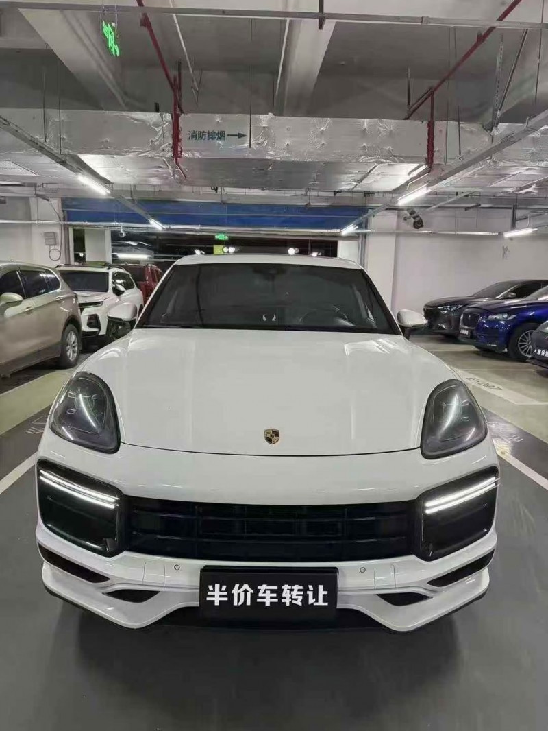 萍乡19年保时捷卡宴1