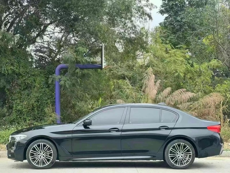 汕头18年宝马5系3