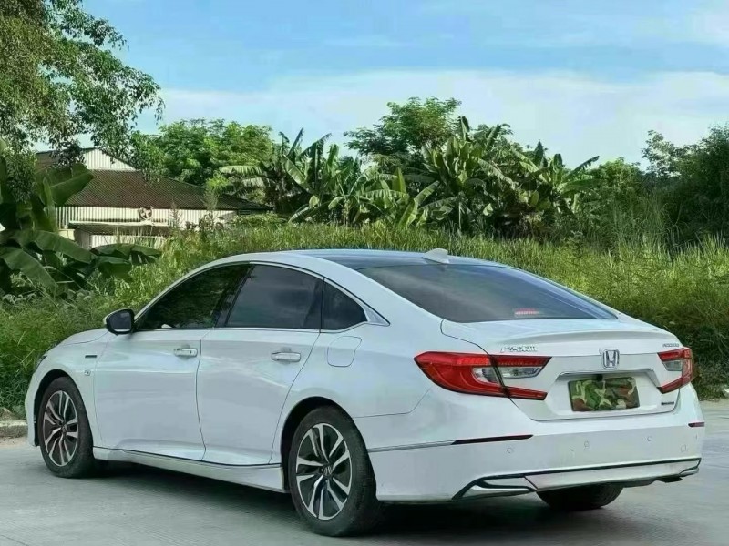 汕头17年本田雅阁7