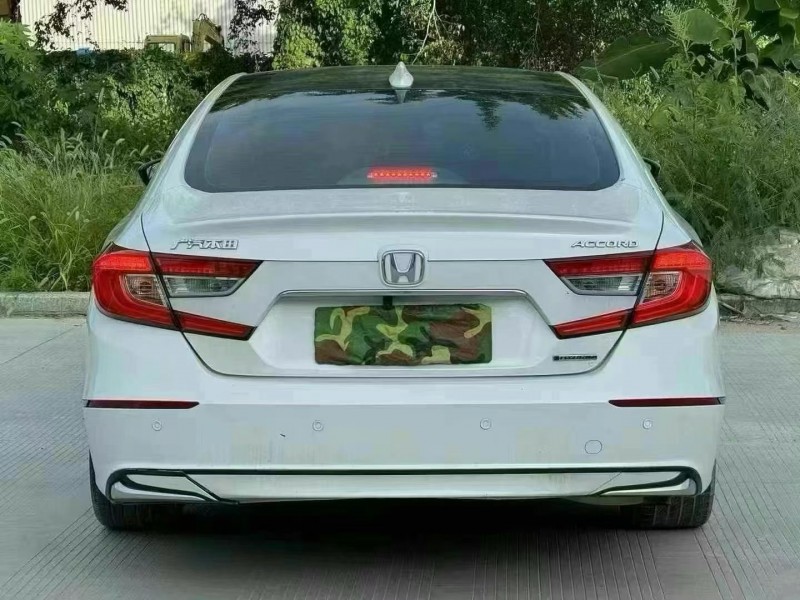 汕头17年本田雅阁9