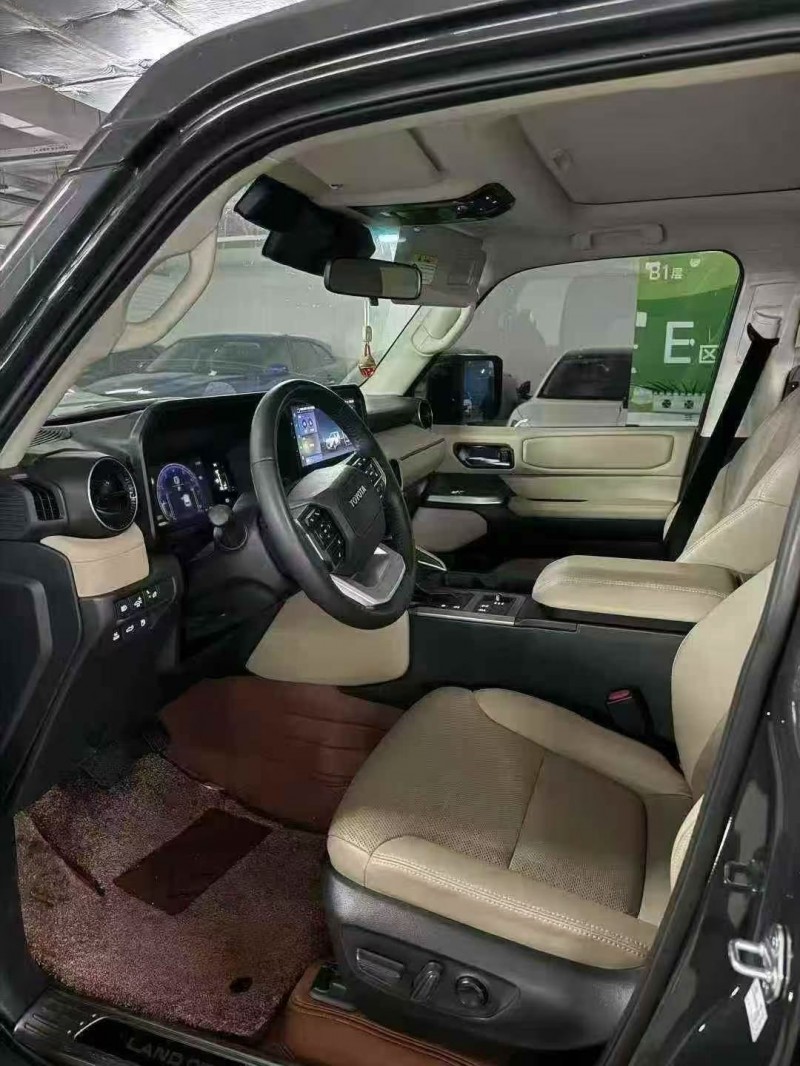 九江24年丰田普拉多6