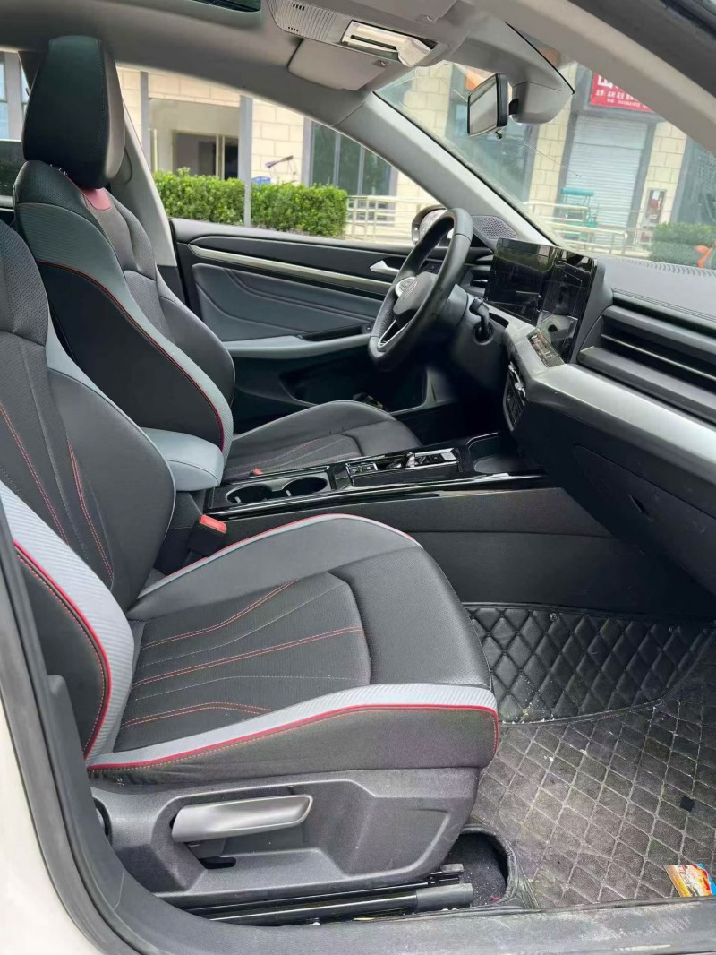 景德镇23年大众凌渡3