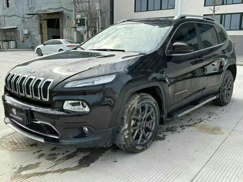 汕头20年Jeep自由光3