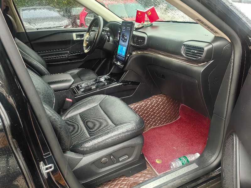 长沙22年福特探险者6