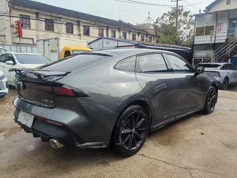 长沙23年长安汽车UNI7