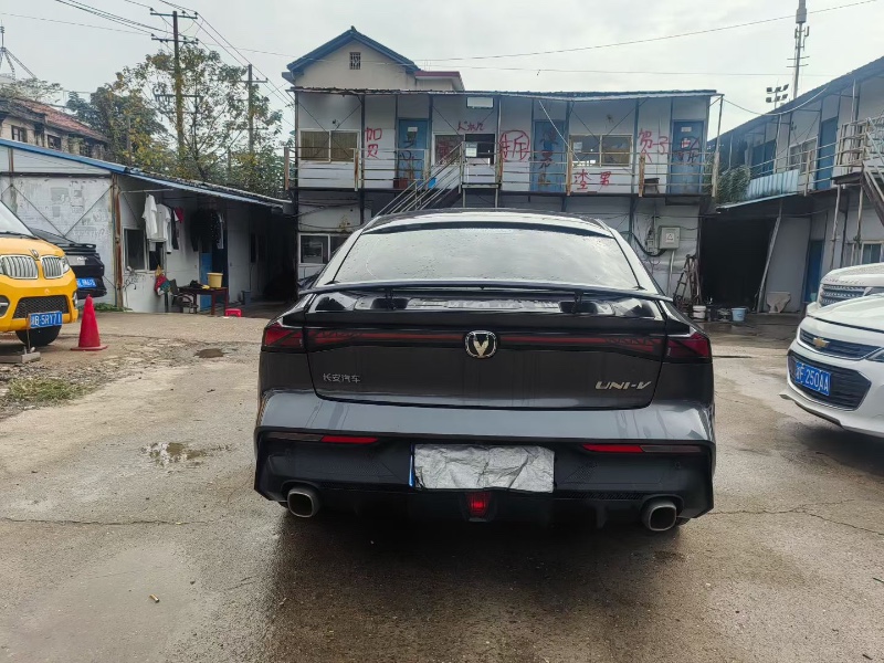 长沙23年长安汽车UNI9