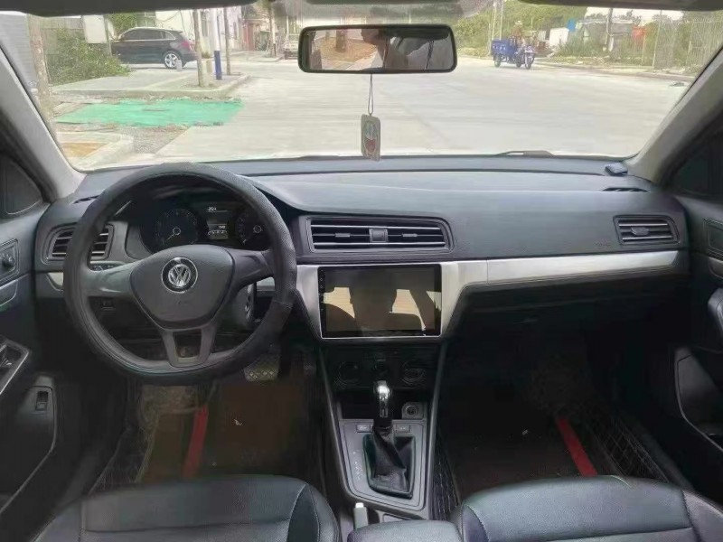 汕头21年大众朗逸5