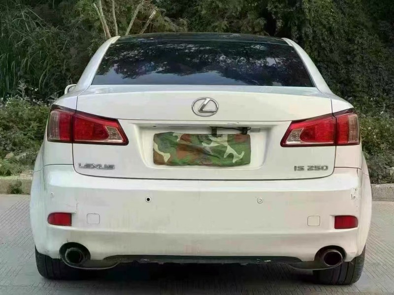 汕头11年雷克萨斯IS9