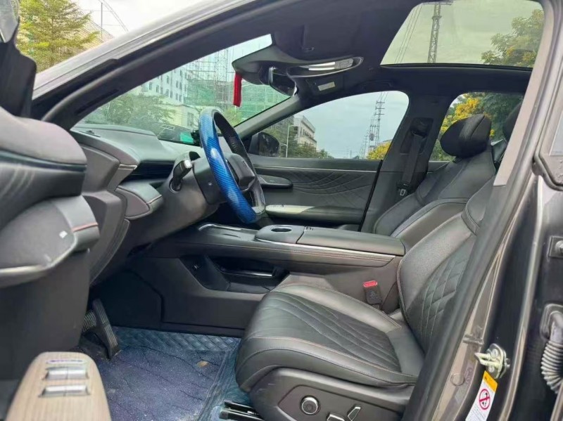 汕头23年长安汽车深蓝4