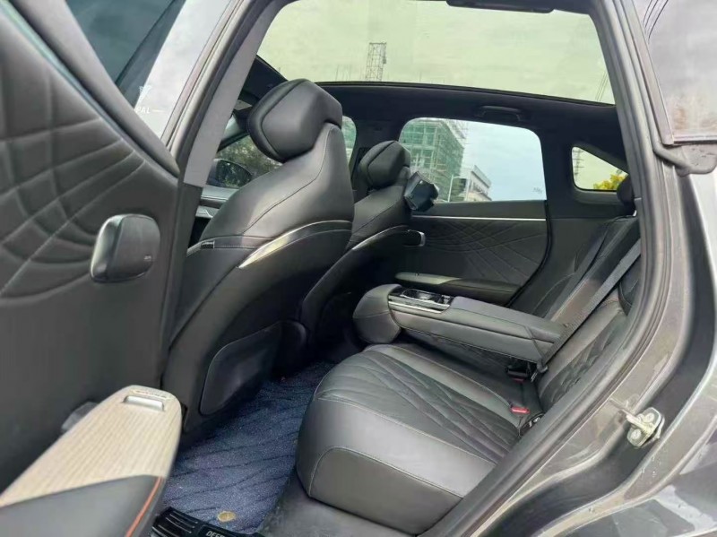 汕头23年长安汽车深蓝6