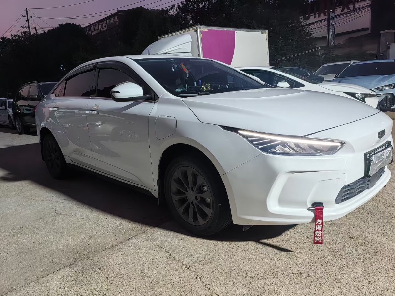 长沙23年吉利几何3