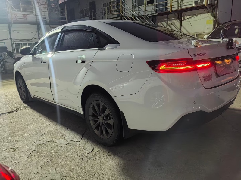 长沙23年吉利几何7